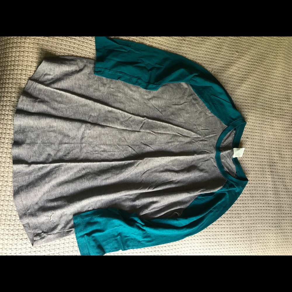 Victoria’s Secret PINK baseball tee